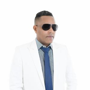收聽Alexis Gomez的amor verdadero歌詞歌曲