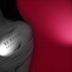 收听SENS1TY的Не нужна歌词歌曲