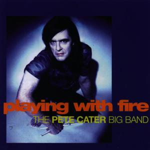 收聽The Pete Cater Big Band的A Nightingale Sang In Berkley Square歌詞歌曲
