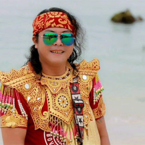 Listen to Taku Jak Bojog song with lyrics from Ray Peni