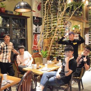 收聽尊贵会员乐队的講不出再見-侯大壯歌詞歌曲