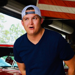 Dengarkan Every Light on My Dash Is On (Explicit) lagu dari Bobby Wayne dengan lirik