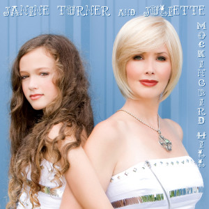 收聽Juliette Turner的In My Backyard歌詞歌曲