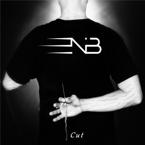 ดาวน์โหลดและฟังเพลง Cut พร้อมเนื้อเพลงจาก eNiB