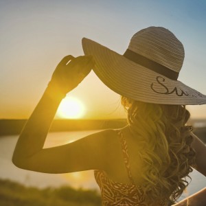 收聽Putri的Untuk Satu Cinta歌詞歌曲