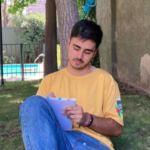 Listen to Ojos Color Miel song with lyrics from Duque