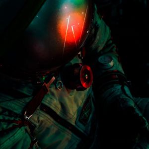 Dengarkan lagu Детьми nyanyian Needs dengan lirik