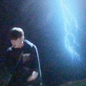 收聽Benja Chilling的Bucle (feat. MaarK)歌詞歌曲