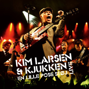 อัลบัม En Lille Pose Støj (Live) [Deluxe] ศิลปิน Kim Larsen