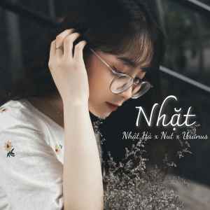Dengarkan lagu Nhặt nyanyian Nhật Hạ dengan lirik