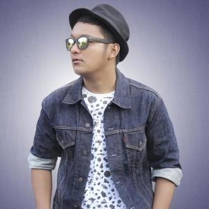 收聽Didit Luvo的Cemburu歌詞歌曲