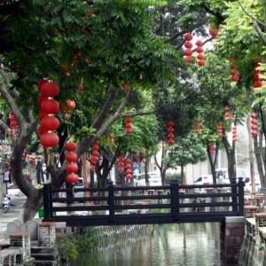Listen to 乡连 (完整版) song with lyrics from 汤浩平