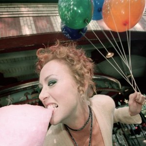 ดาวน์โหลดและฟังเพลง Everything I Wanted (Yesteryear Radio Edit) พร้อมเนื้อเพลงจาก Jonatha Brooke
