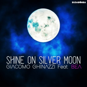 收聽Giacomo Ghinazzi的Shine On Silver Moon歌詞歌曲