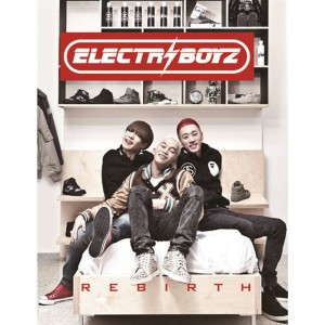 Dengarkan Ma Boy 2 (Feat. 효린) lagu dari ELECTROBOYZ dengan lirik
