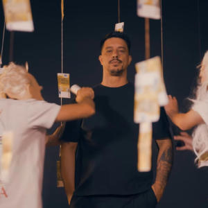 default playlist img