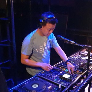 收聽DJ Fredy的DJ MAWARUNG REMIX 2K21歌詞歌曲