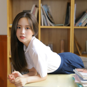 Album 不只爱情 from 海南DJ茂