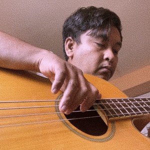收聽Chaka Priambudi的Emang boleh ya?歌詞歌曲