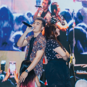 ดาวน์โหลดและฟังเพลง Firasat พร้อมเนื้อเพลงจาก Rocktober