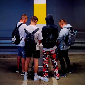 default playlist img