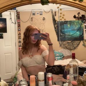 Listen to romantic homicide (slowed + reverb) song with lyrics from Jess Taggart