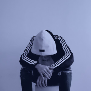 Dengarkan lagu Probleem (Explicit) nyanyian ATii dengan lirik