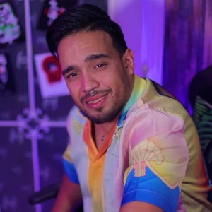 Listen to Makanch Li Yafhamni song with lyrics from DJ Moulay