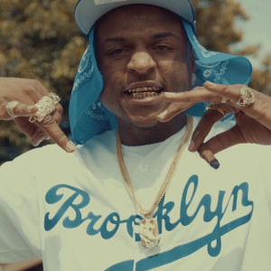 ดาวน์โหลดและฟังเพลง Homies Ain't Homies (Explicit) พร้อมเนื้อเพลงจาก Hitman50