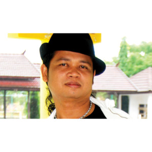 Dengarkan Lasa Ati lagu dari Mahendra Record dengan lirik
