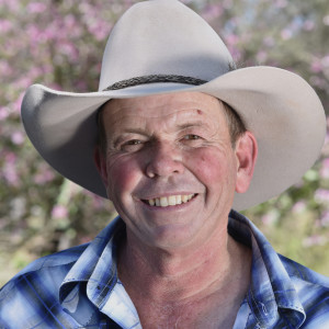 Dean Perrett的專輯Walkabout Waters