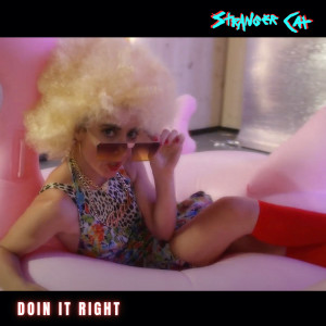 ดาวน์โหลดและฟังเพลง Doin It Right พร้อมเนื้อเพลงจาก Stranger Cat