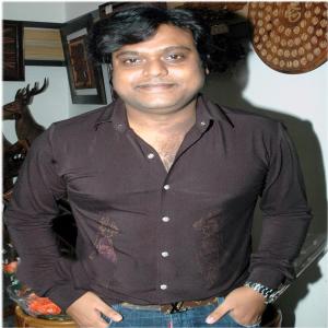 收聽Udit Narayanan的Kozhi Kokkara (From "Winner") (其他)歌詞歌曲