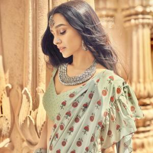 收聽Shraddha Kapoor的Te Te Te歌詞歌曲