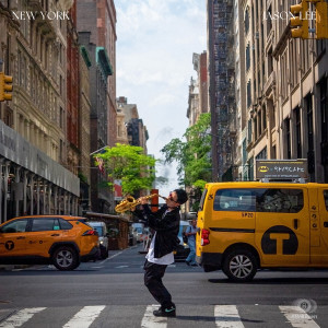 Dengarkan lagu New York (Feat. meenoi) nyanyian 제이슨 리 dengan lirik