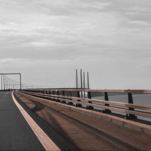 收聽Relaxing Music Therapy的Stream from the Hill歌詞歌曲
