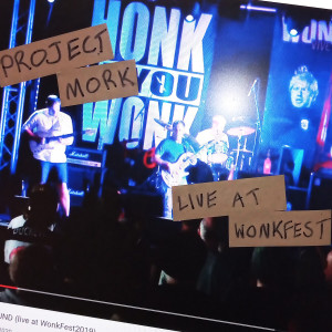 ดาวน์โหลดและฟังเพลง Yellow by Coldplay (Live at Wonkfest) พร้อมเนื้อเพลงจาก Project Mork