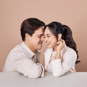 Album Lahir from AVIWKILA
