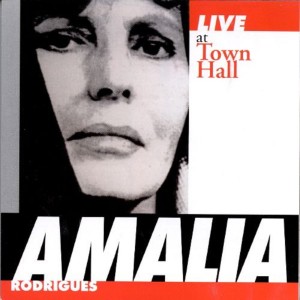 收聽Amália Rodrigues的Coimbra (Live)歌詞歌曲
