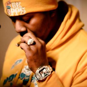 收聽SavageDoDamage的Whats My Name (I Fucks Witcha) (Explicit)歌詞歌曲