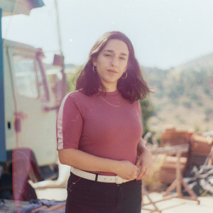 ดาวน์โหลดและฟังเพลง I Ran All the Way พร้อมเนื้อเพลงจาก Roni Bar Hadas