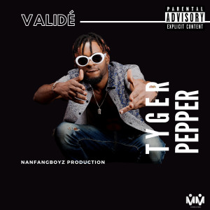 ดาวน์โหลดและฟังเพลง La magie (Explicit) พร้อมเนื้อเพลงจาก Tyger Pepper