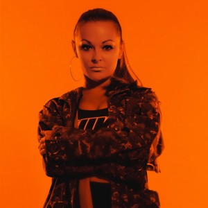 Mila Falls ดาวน์โหลดและฟังเพลงฮิตจาก Mila Falls