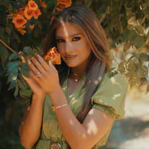 Listen to Vanilie song with lyrics from Codruta Filip
