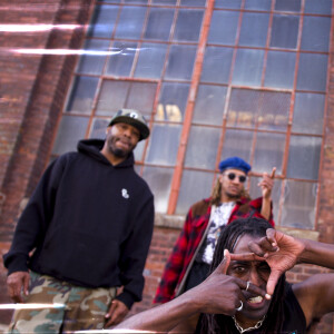 default playlist img