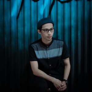 Dengarkan Assalamualaikum Kawan lagu dari Aril Achwiel dengan lirik