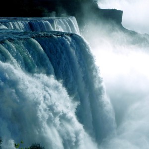 Dengarkan Faith lagu dari Ambrella DeRossi dengan lirik