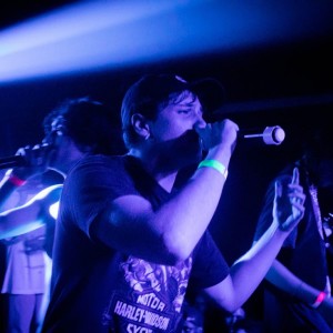 收聽Digione的Te liguei (Explicit)歌詞歌曲