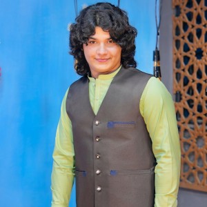 Listen to Majbor Ma Shy Da Zra Na Tapay song with lyrics from Chahat Pappu
