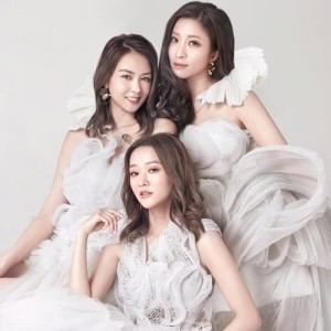 收听Hotcha的Are You Still My Best Friend歌词歌曲